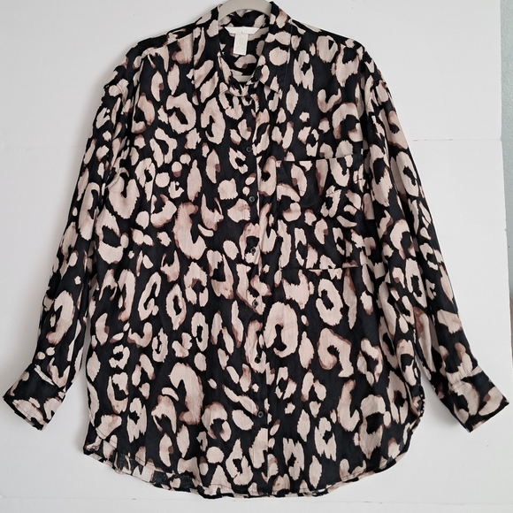H&M Black and Cream Patterned Button Down Shirt - Picture 7 of 10